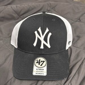 Yankees hat